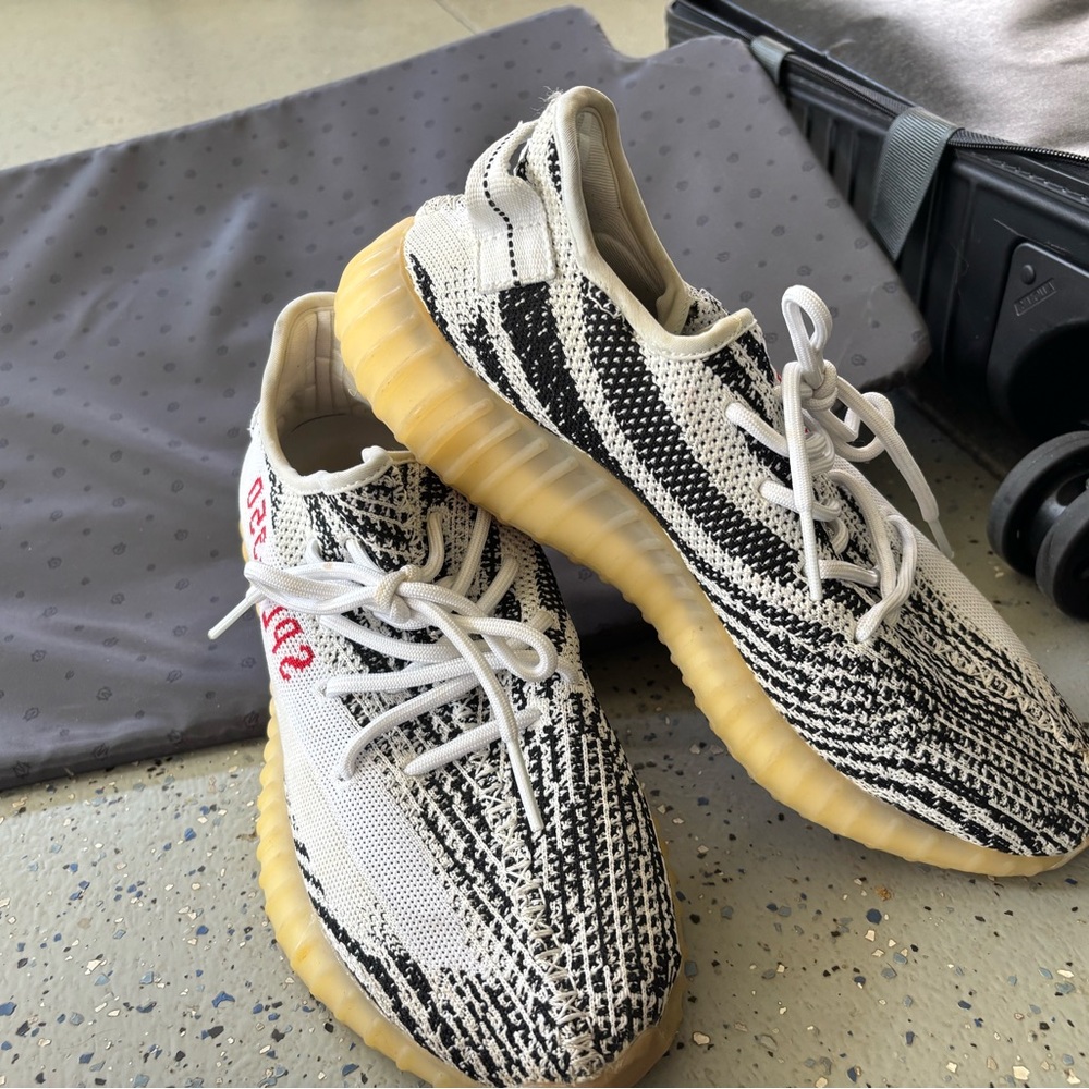 Adidas Yeezy Boost 350 V2 - White and Black